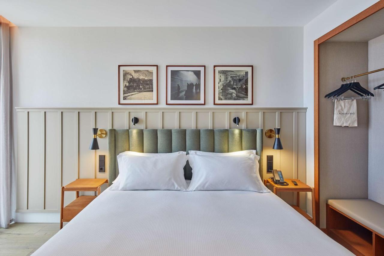 Via Sants Hotel Barcelona, Tapestry Collection By Hilton Luaran gambar